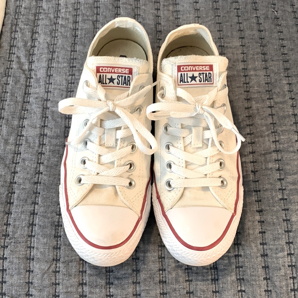 Like New Women’s Size 7 All Star Converse